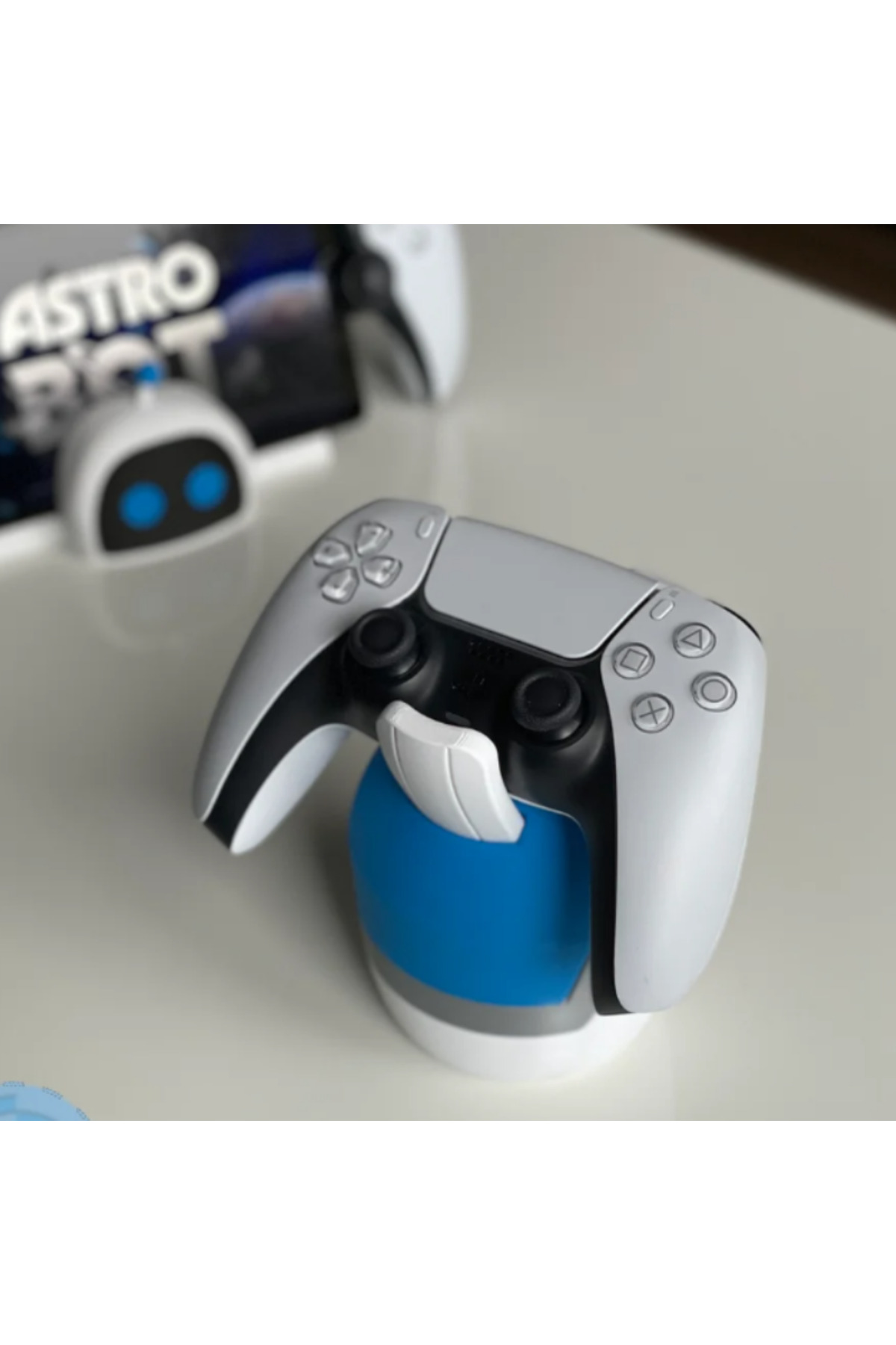 Astro Bot PS5 & XBOX Controller Stand